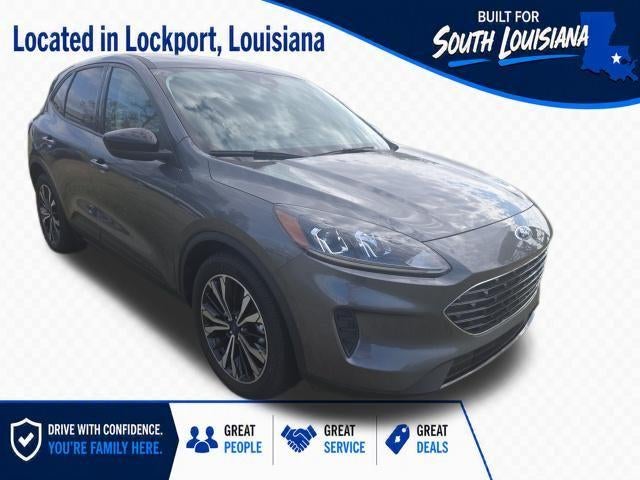 2022 Ford Escape SE FWD in Carbonized Gray Metallic — front three-quarter view
